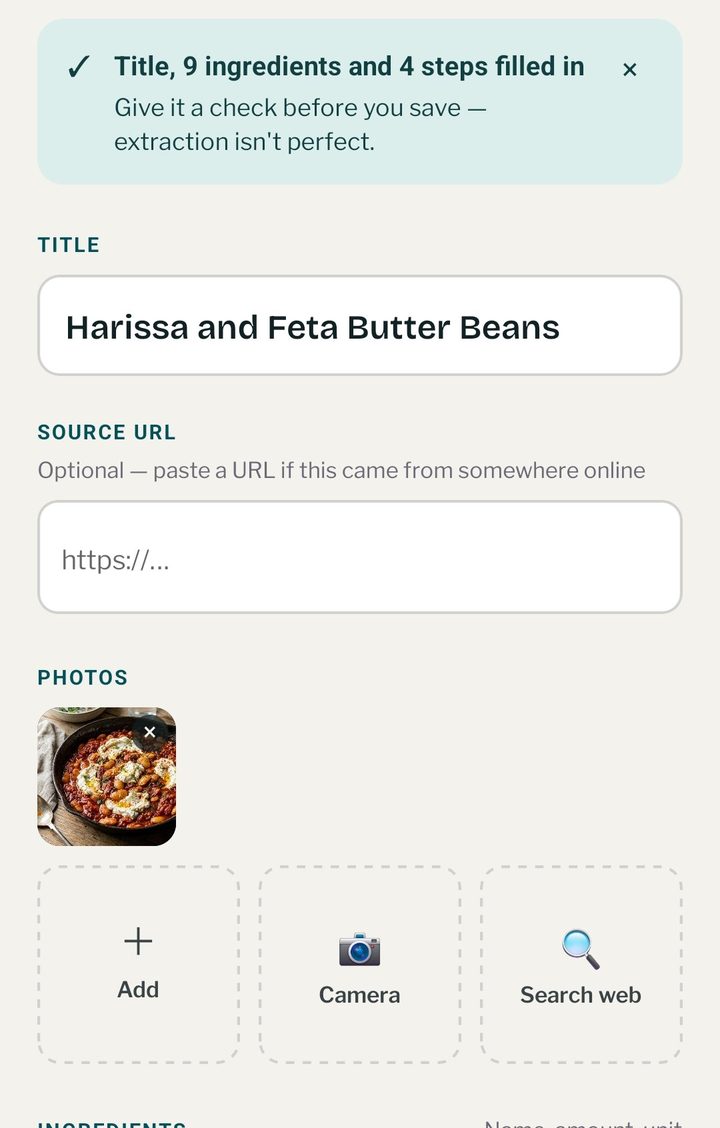A recipe form filled in automatically from a screenshot: title, 9 ingredients and 4 steps